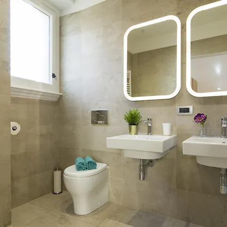 Appartamento Piazza Della Libertà Design Flat *