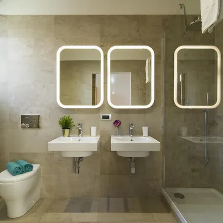Appartamento Piazza Della Libertà Design Flat *